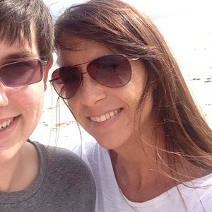 Meet your Posher, Debbie